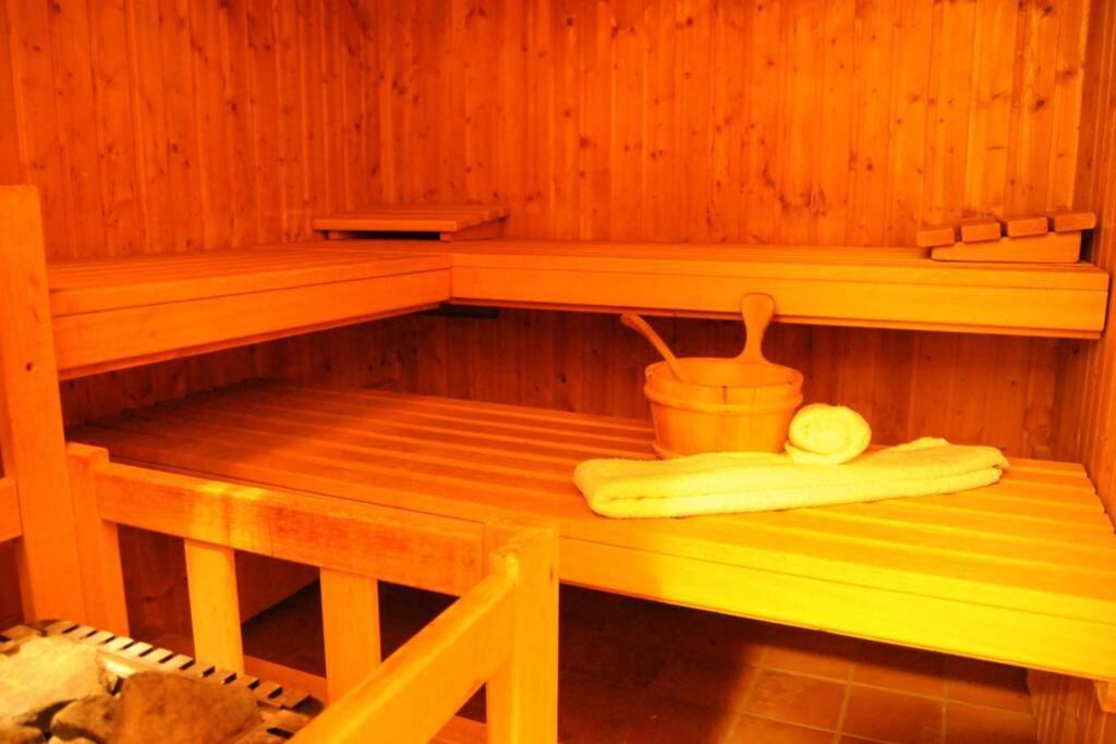 Gemuetliche Wohnung Unter Reet Mit Pool Und Sauna In 凯图姆 外观 照片