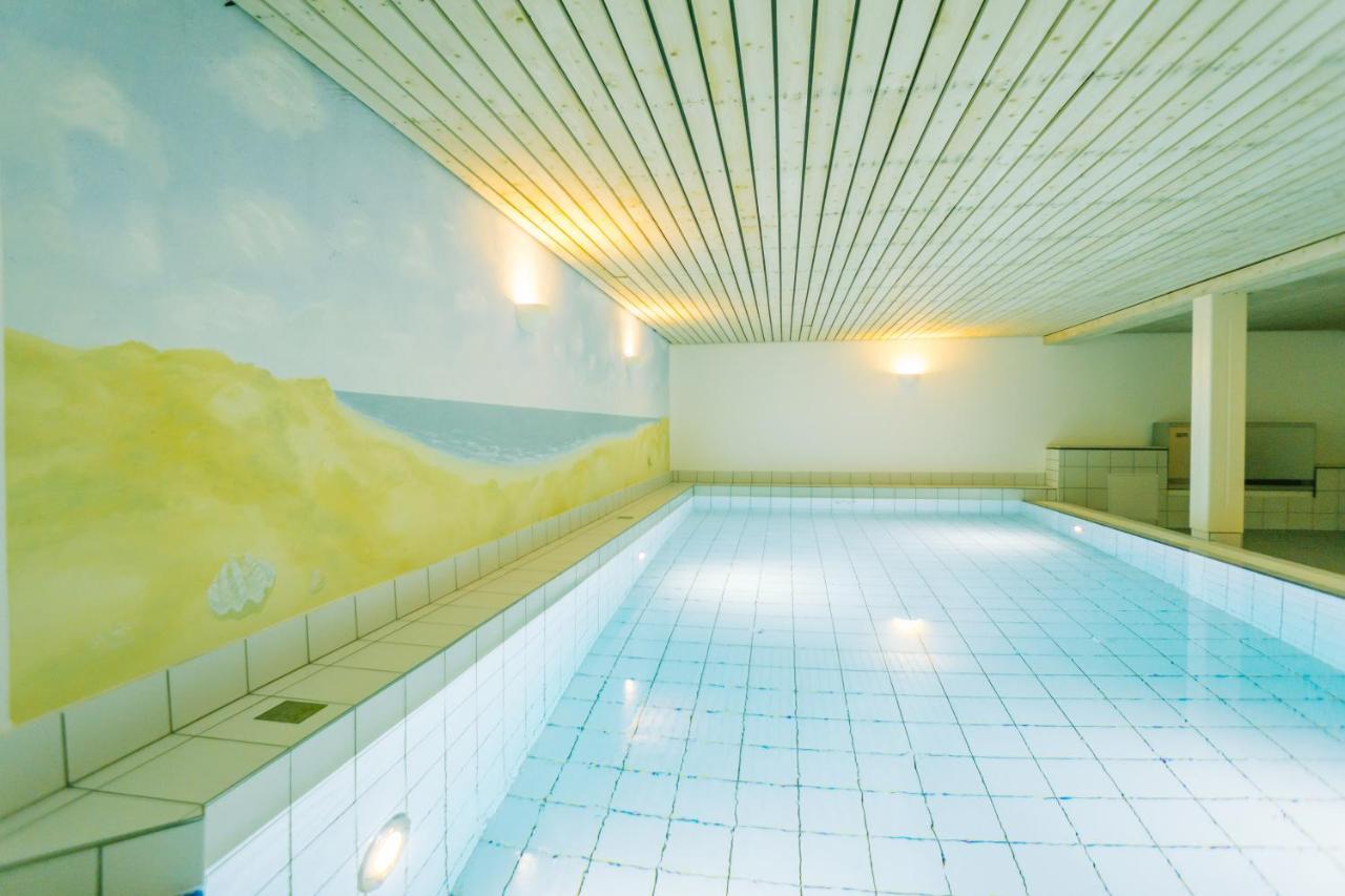Gemuetliche Wohnung Unter Reet Mit Pool Und Sauna In 凯图姆 外观 照片